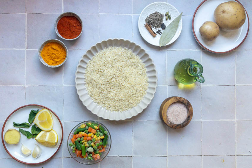 Ingredients for vegetable pulao