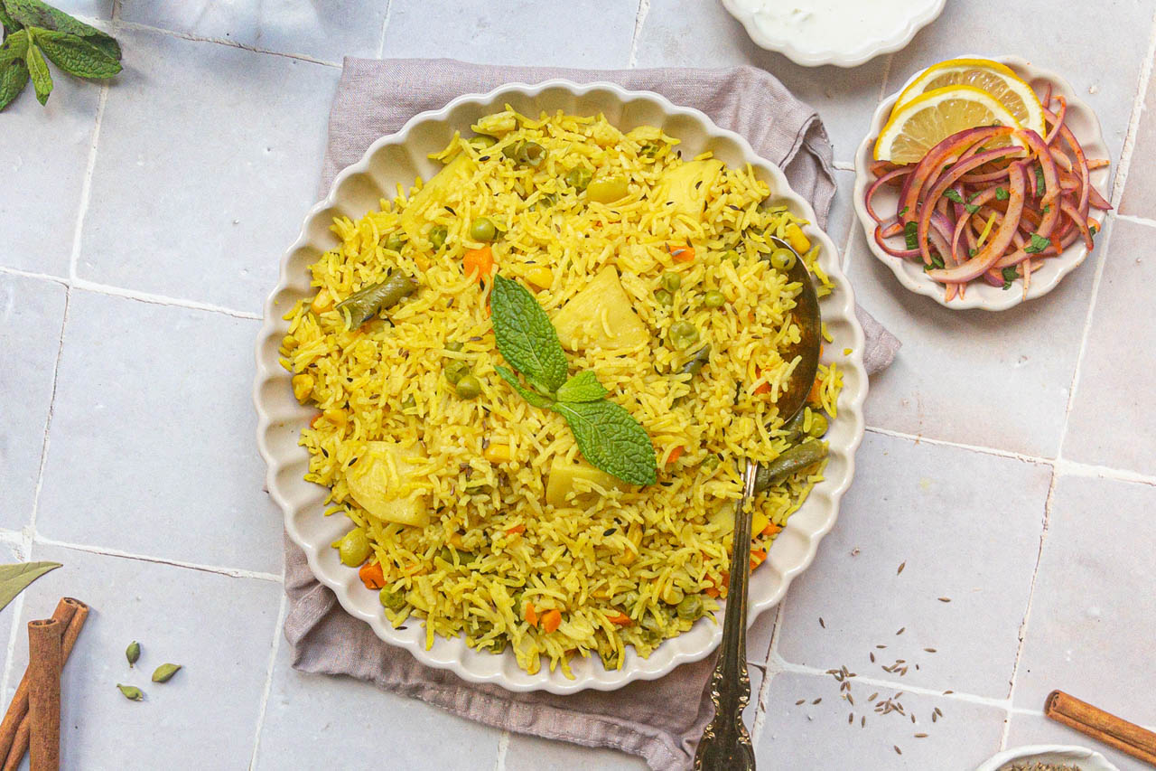 Vegetable pulao, ready to serve