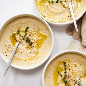 Roasted Garlic and Cauliflower Soup to Fight Your Cold
