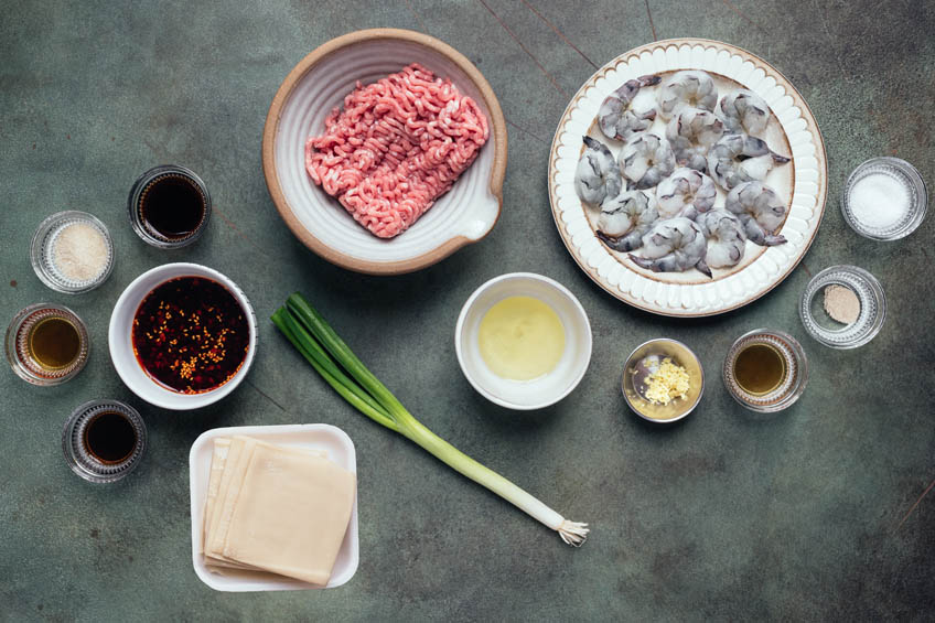 Ingredients for sichuan wontons