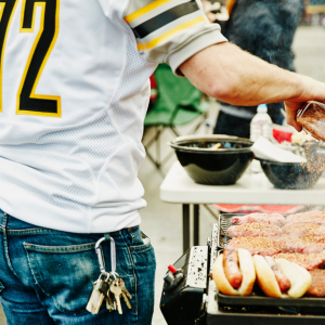 Quiz: Tailgate This or That – Which Snack Should You Make?