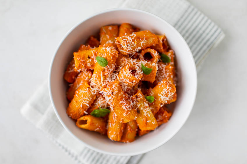 A bowl of cottage cheese penne alla vodka.