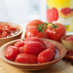 How to Peel a Tomato the Right Way