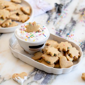 Dunkable Funfetti Cookies With Cream Cheese Dip