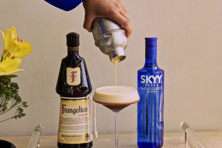 An Espresso Martini Recipe To Enjoy With Friends