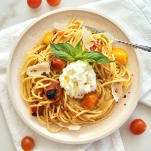 Tomato Confit Pasta With Ricotta