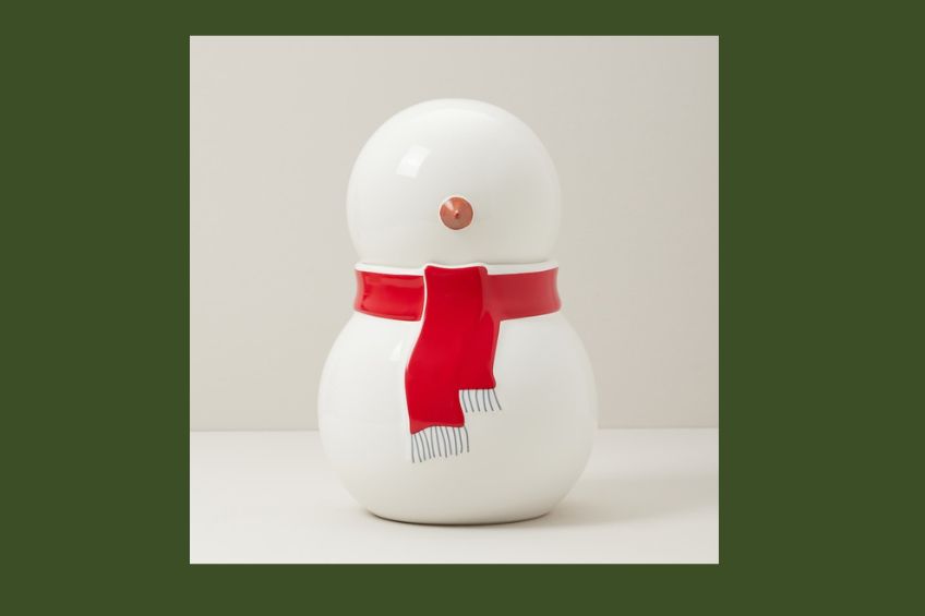Cookie jar in the shape of a snowman