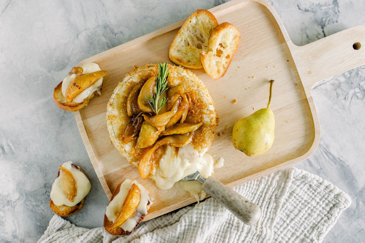 Air Fryer Brie with Caramelized Pears