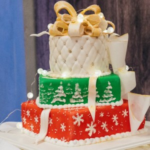 Our Favourite Holiday Baking Championship Cakes Over the Years
