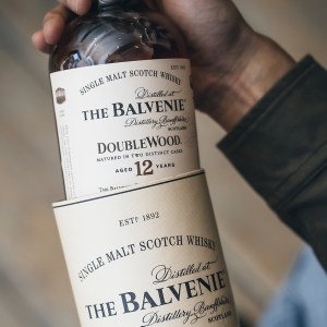 These 5 Whiskies and Scotches Make Perfect Gifts This Holiday