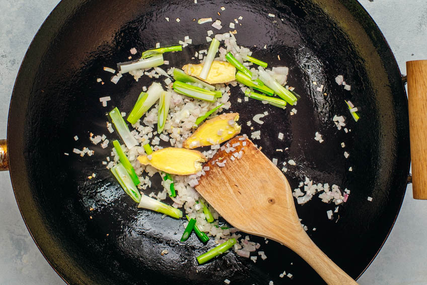 Aromatics frying in wok