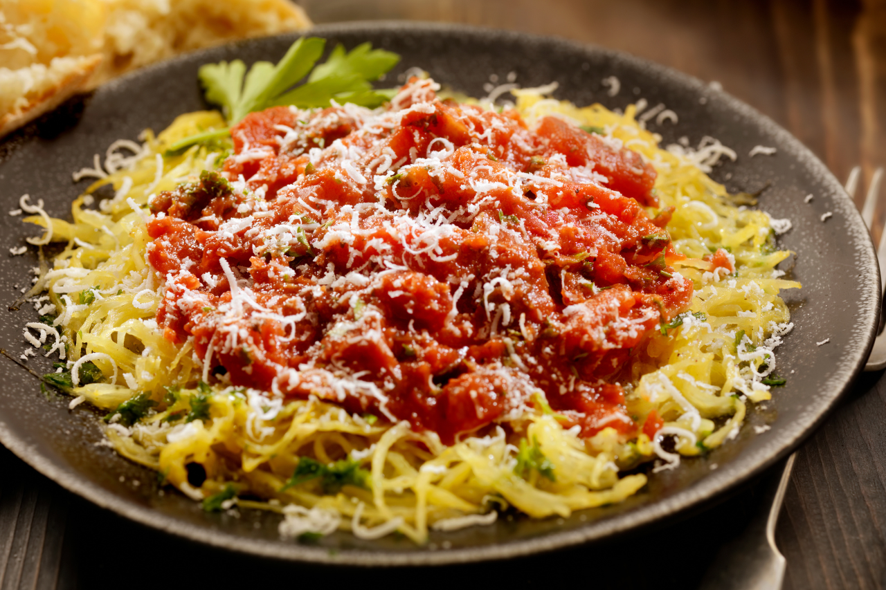 Spaghetti Squash with tomato sauce