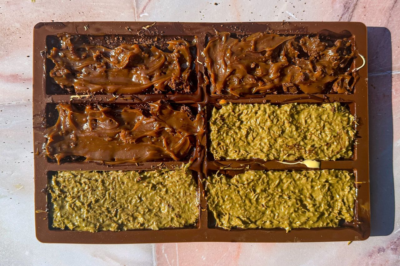 Viral chocolate bar with knafeh and toffee in the molds