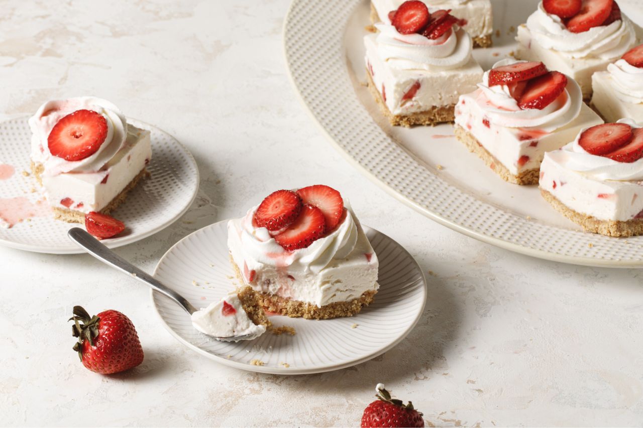 Strawberries and Cream No-Bake Cheesecake Bars