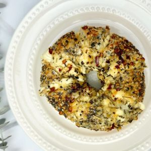 Viral Garlic Cream Cheese-Stuffed Bagel