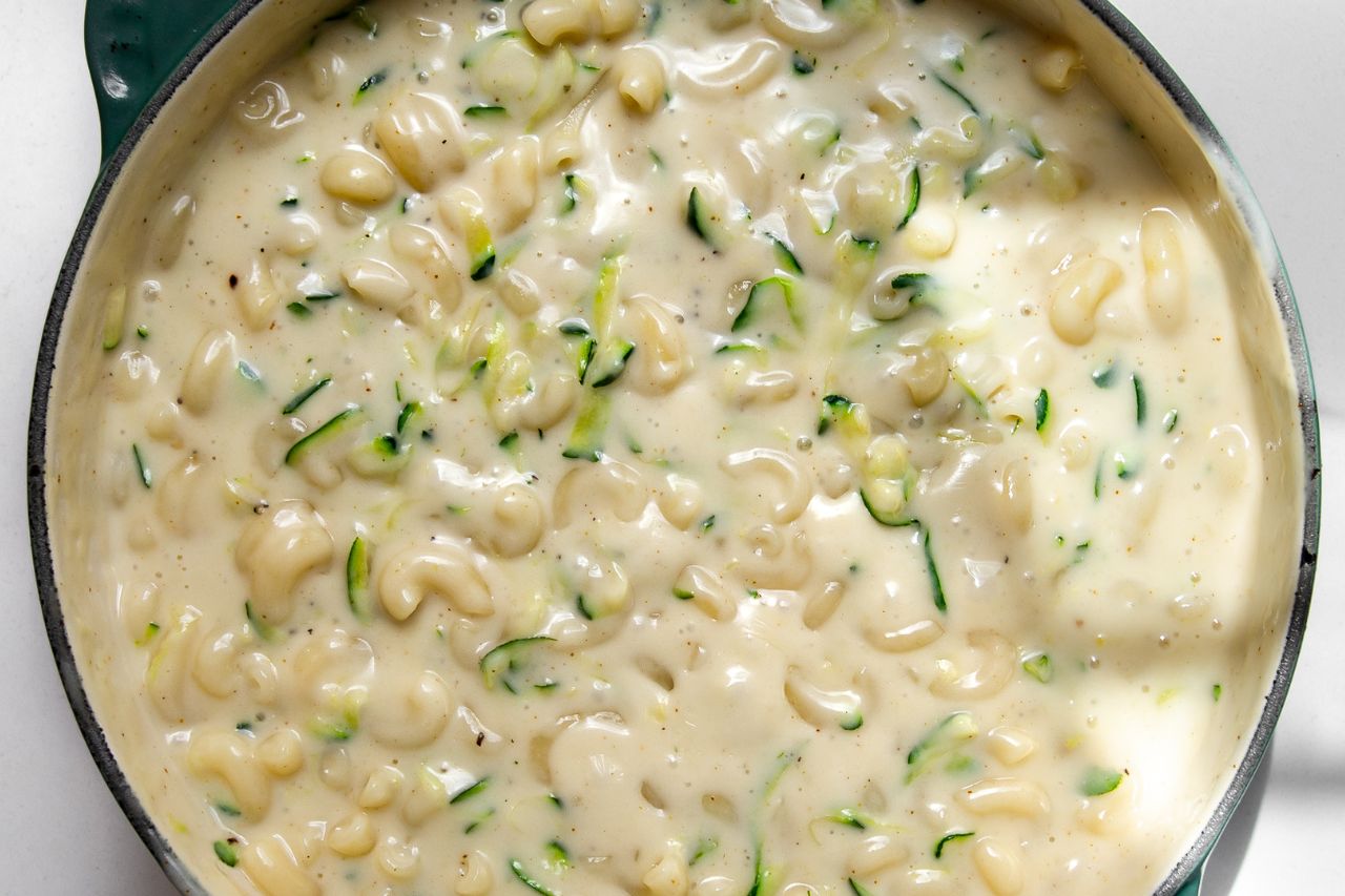 creamy summer squash mac and cheese