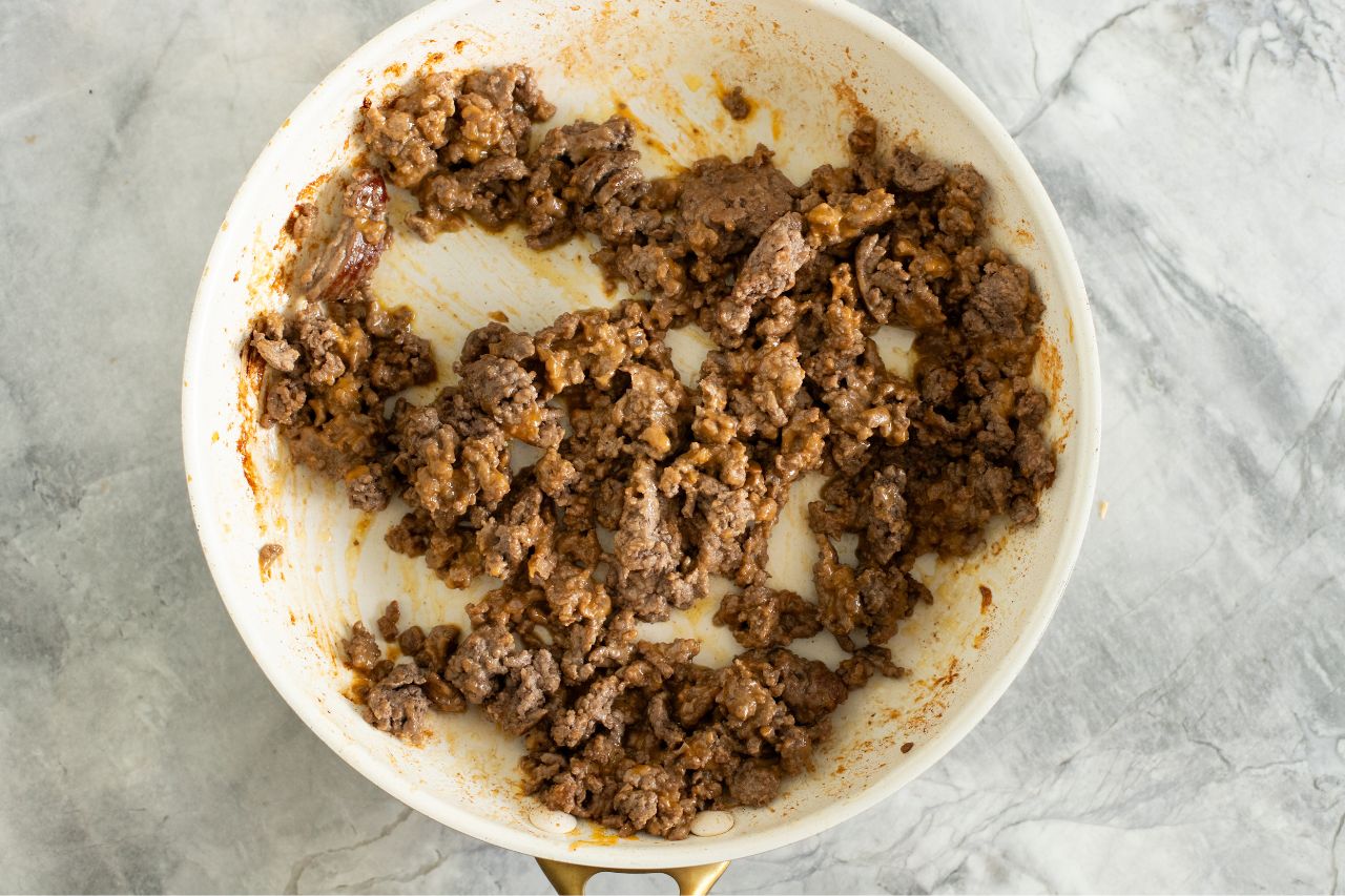 Minced meat in a bowl