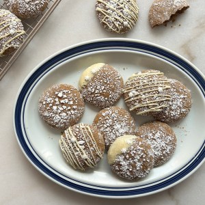 Holiday Gingerbread Crinkle Cookies