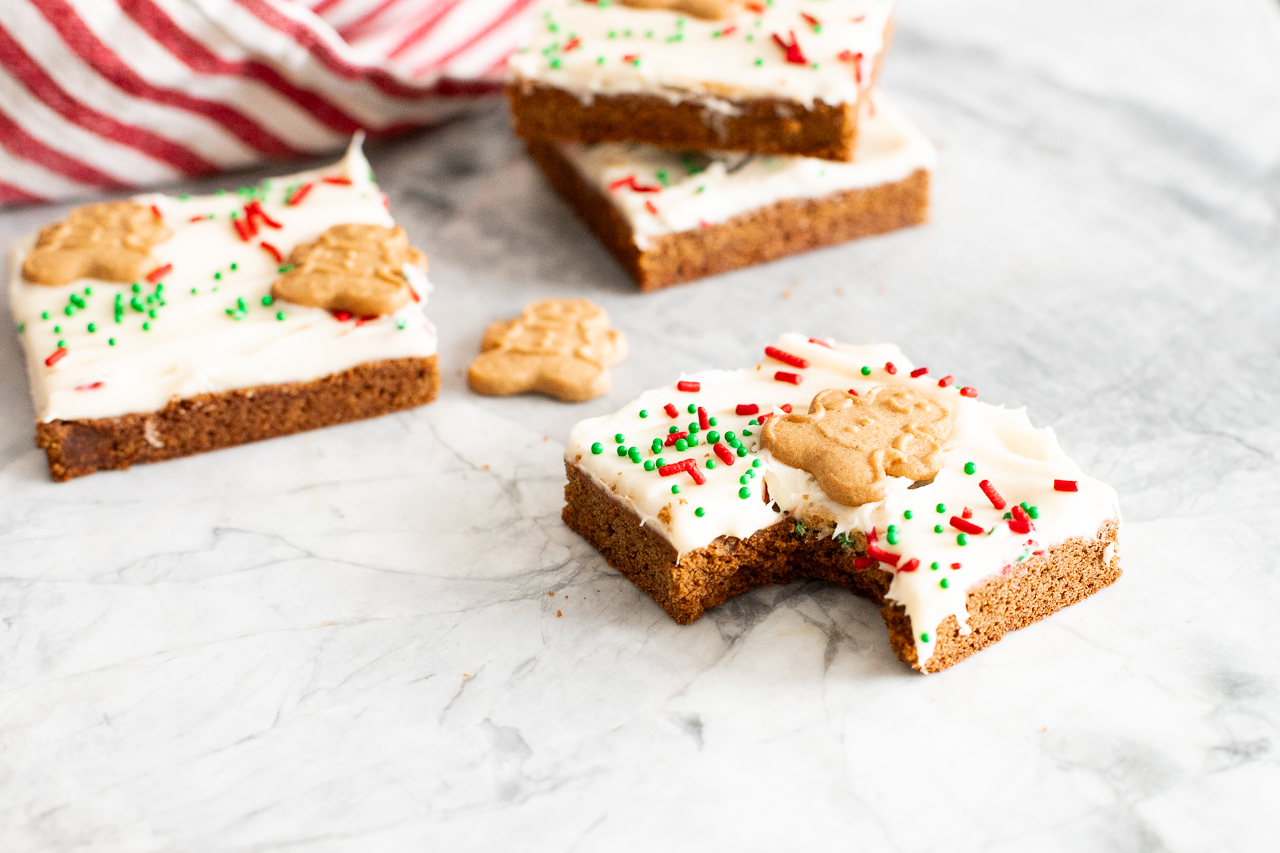 Gingerbread cookie bars